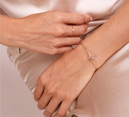 LE CARRE' - BRACCIALE RIGIDO ORO GIALLO CON DIAMANTI CENTRALI