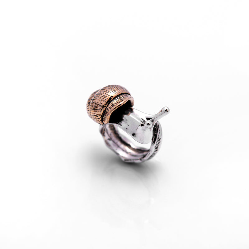 NEMORIS - ANELLO CON LUMACA BRONZO E ARGENTO