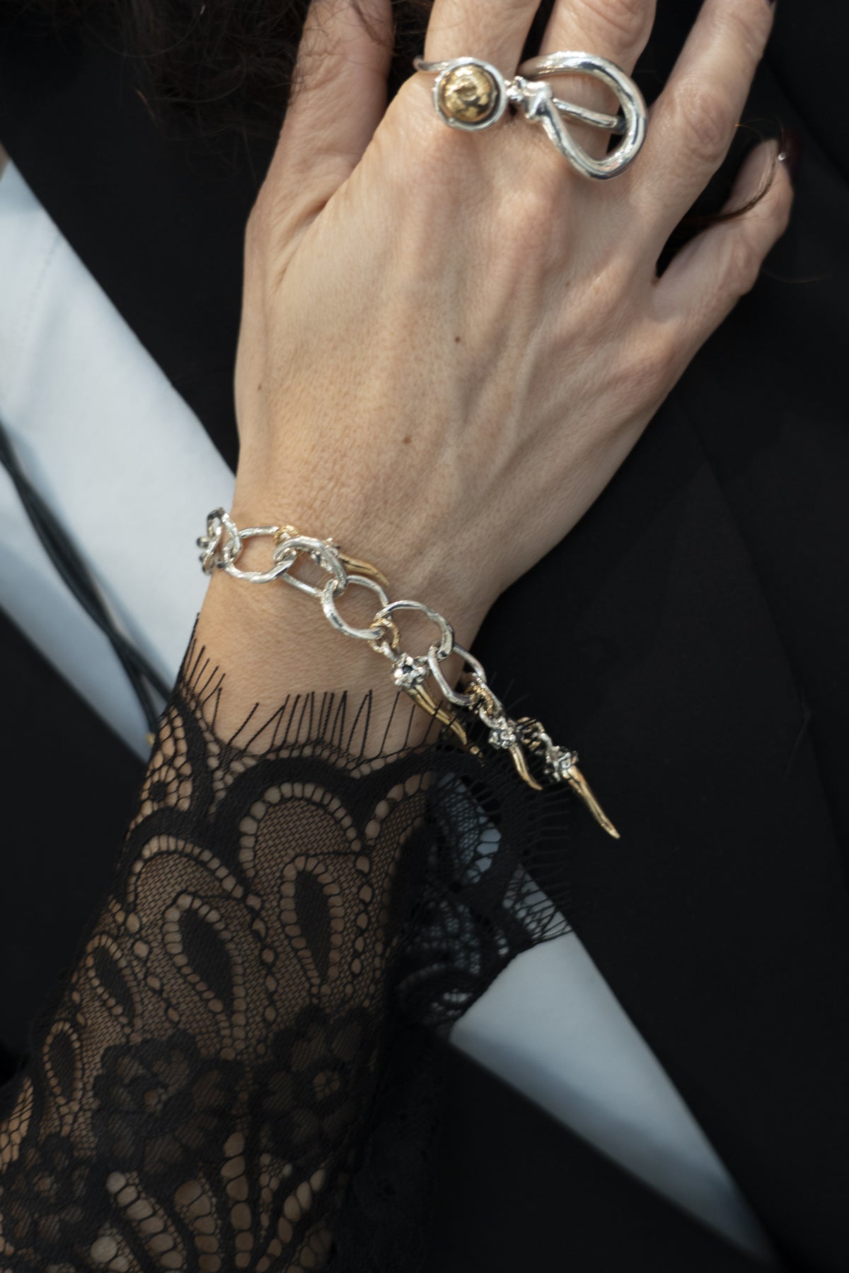 NEMORIS - BRACCIALE CON 5 CORNI IN ARGENTO E BRONZO